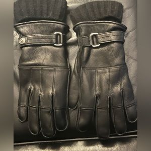 Coach Black Leather 3 in 1 Gloves. Size Medium